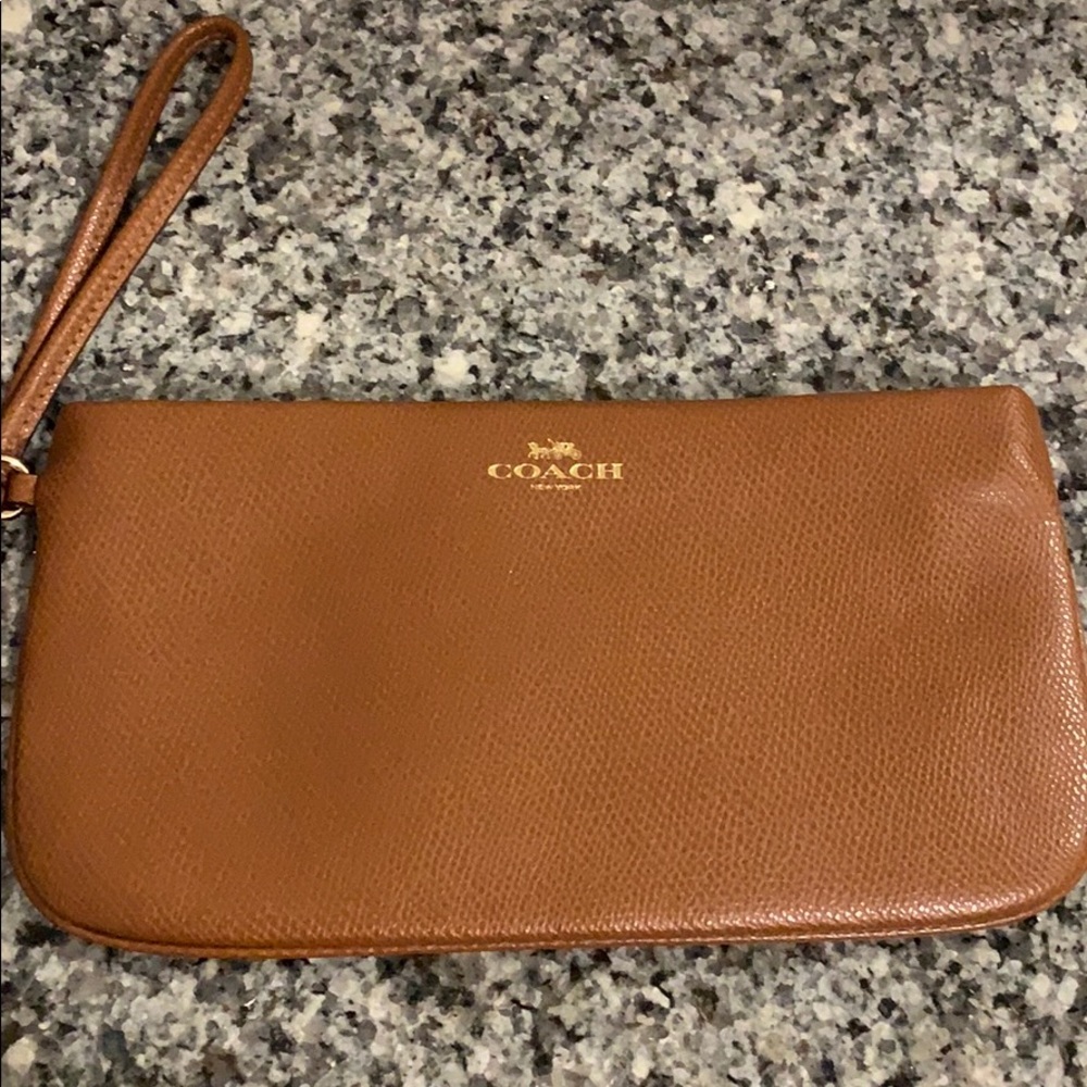 Coach Wristlet - Brown Leather in Great Condition